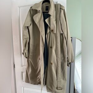GAP Classic Beige Trench Coat